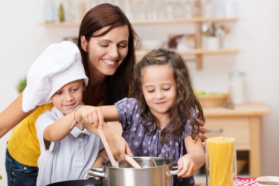 Kid-Friendly Linguine With No-Cook Pasta Sauce