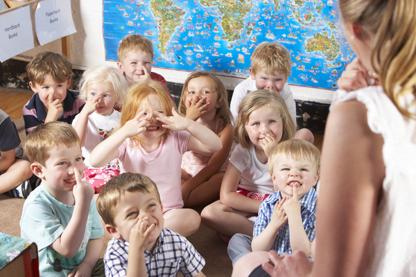 students in mixed-age classroom