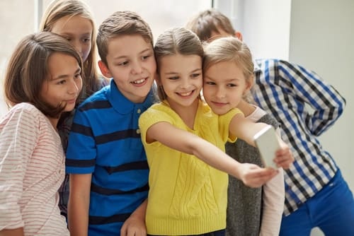 The selfie: a time-tested way to catch lice!