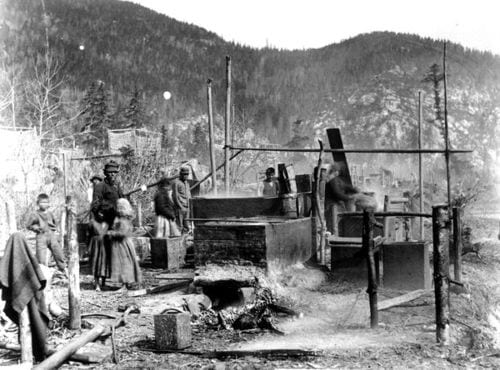 Native American smelting process for oolichan or eulachon fish, a source of healthy fats