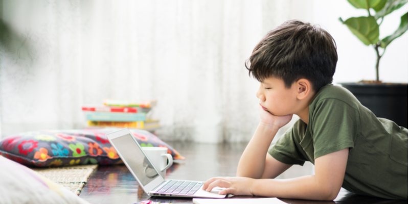 preteen boy lying quality screen time